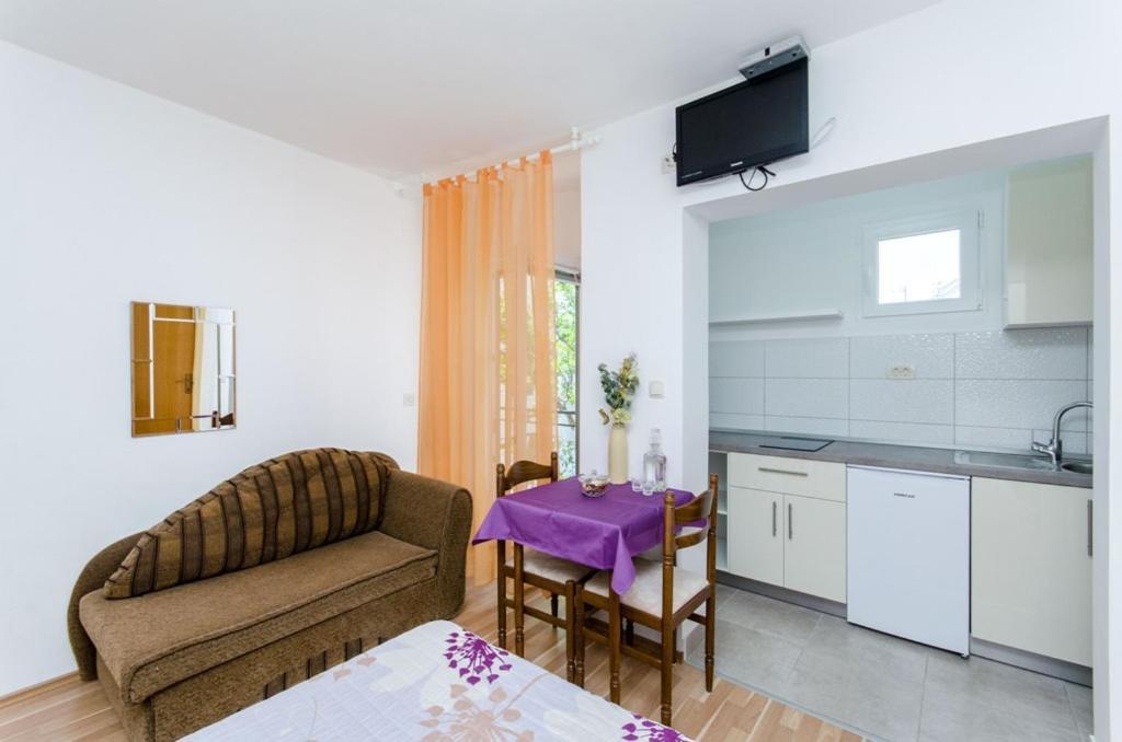 Knezovicapartments Живогошче Экстерьер фото