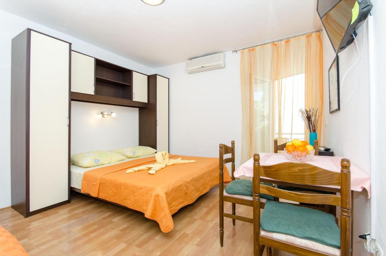 Knezovicapartments Живогошче Экстерьер фото